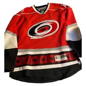 Carolina Hurricanes size M